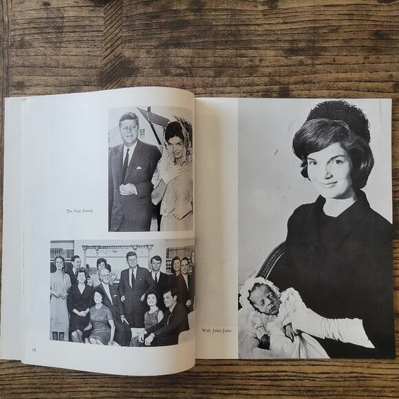 Vintage JFK & Jacqueline Kennedy Collectors Copy Magazines 63' 64' - Picture 8 of 9